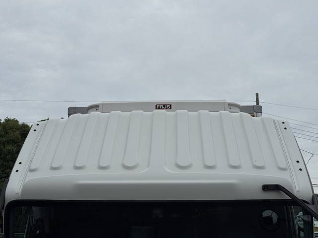 いすゞフォワード冷凍車（冷蔵車）中型（4t）[写真08]