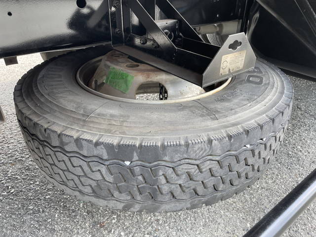 UDトラックスコンドル回送車中型（4t）[写真17]