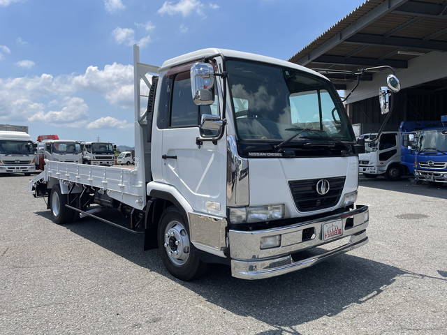 UDトラックスコンドル回送車中型（4t）[写真03]