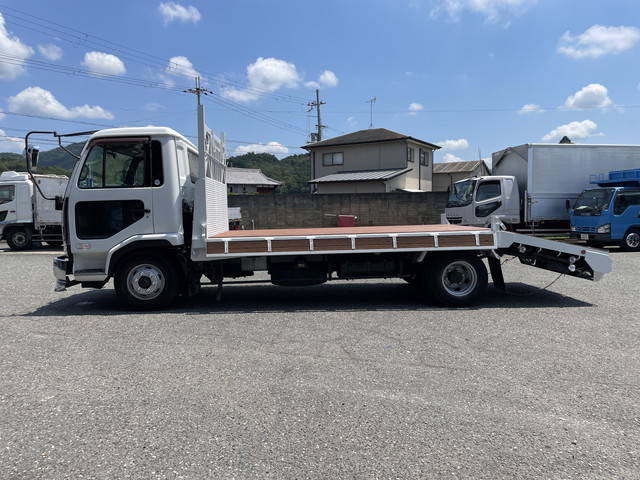 UDトラックスコンドル回送車中型（4t）[写真06]