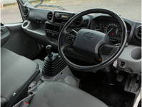 日野デュトロ平ボディ小型（2t・3t）[写真18]