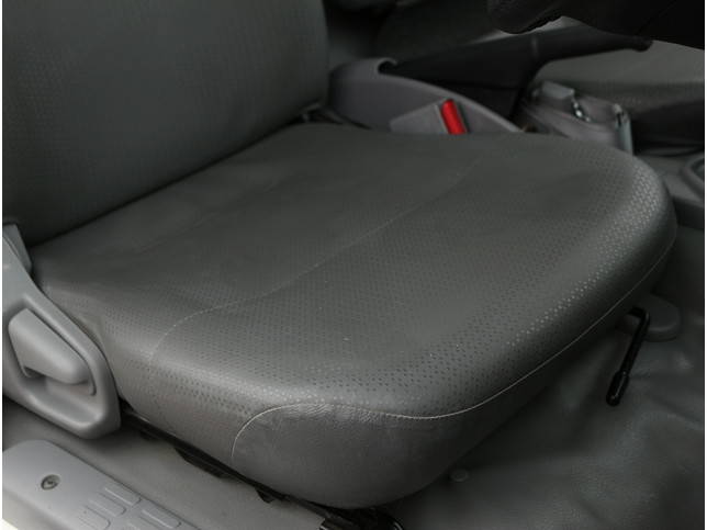 日野デュトロ平ボディ小型（2t・3t）[写真20]