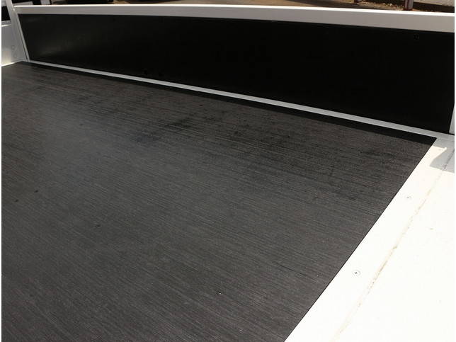 日野デュトロ平ボディ小型（2t・3t）[写真07]