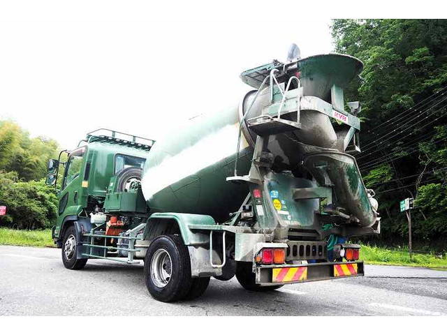 いすゞフォワードミキサー車（コンクリートミキサー）増トン（6t・8t）[写真02]