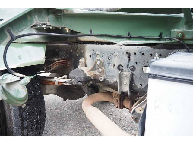 いすゞフォワードミキサー車（コンクリートミキサー）増トン（6t・8t）[写真24]