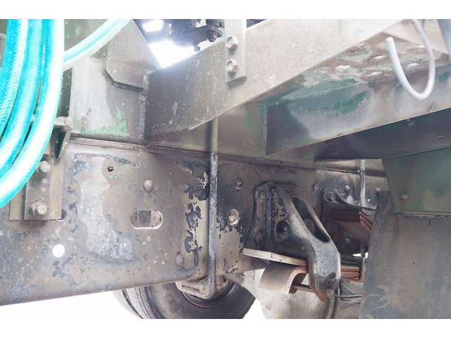 いすゞフォワードミキサー車（コンクリートミキサー）増トン（6t・8t）[写真25]