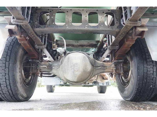 いすゞフォワードミキサー車（コンクリートミキサー）増トン（6t・8t）[写真27]