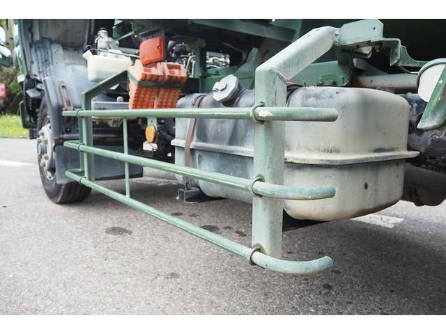 いすゞフォワードミキサー車（コンクリートミキサー）増トン（6t・8t）[写真29]