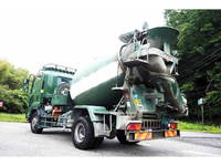 いすゞフォワードミキサー車（コンクリートミキサー）増トン（6t・8t）[写真02]