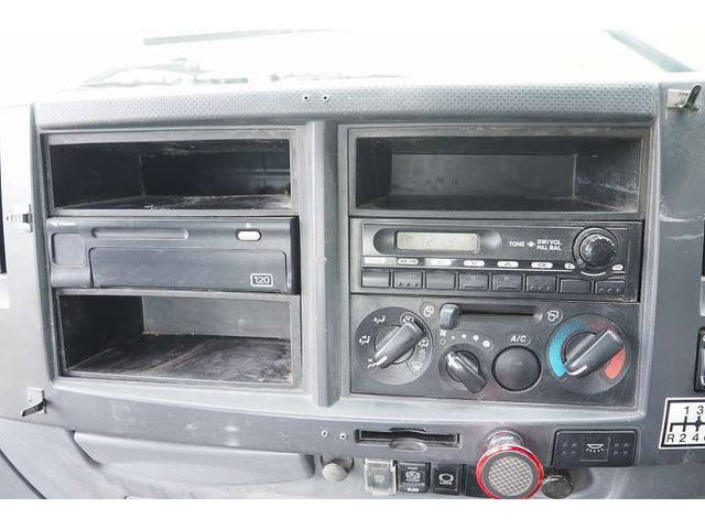 いすゞフォワードミキサー車（コンクリートミキサー）増トン（6t・8t）[写真38]