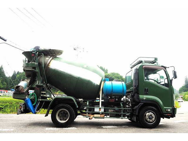 いすゞフォワードミキサー車（コンクリートミキサー）増トン（6t・8t）[写真05]