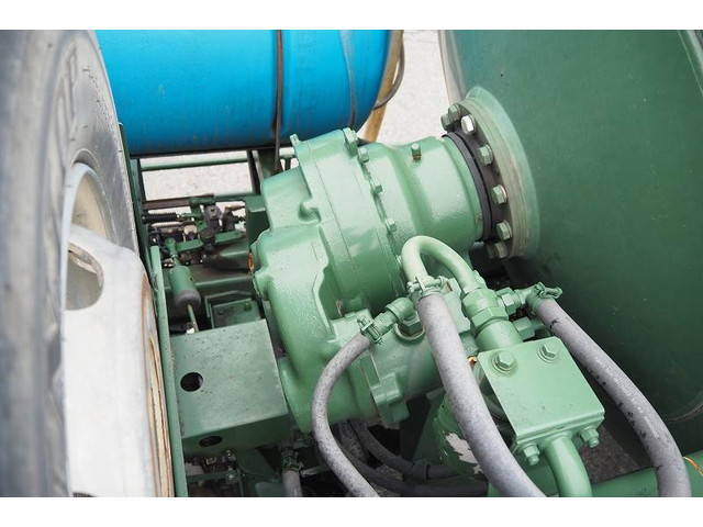 いすゞフォワードミキサー車（コンクリートミキサー）増トン（6t・8t）[写真07]