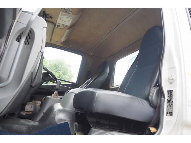 三菱ふそうファイターパッカー車（塵芥車）中型（4t）[写真36]