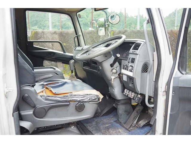 三菱ふそうファイターパッカー車（塵芥車）中型（4t）[写真37]