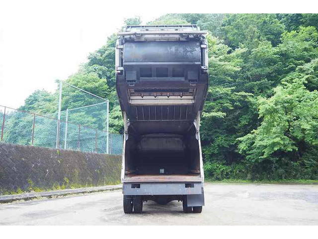 三菱ふそうファイターパッカー車（塵芥車）中型（4t）[写真08]