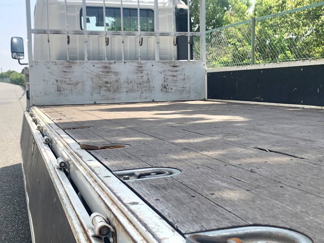 日野デュトロ平ボディ小型（2t・3t）[写真26]