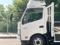 日野デュトロ平ボディ小型（2t・3t）[写真04]