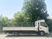 日野デュトロ平ボディ小型（2t・3t）[写真06]