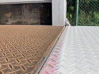 いすゞエルフ平ボディ小型（2t・3t）[写真13]