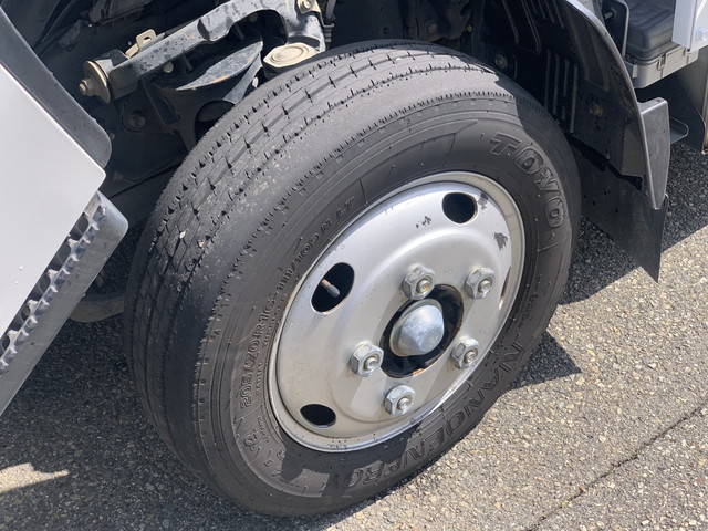 いすゞエルフ平ボディ小型（2t・3t）[写真20]