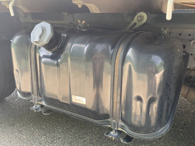 いすゞエルフ平ボディ小型（2t・3t）[写真24]