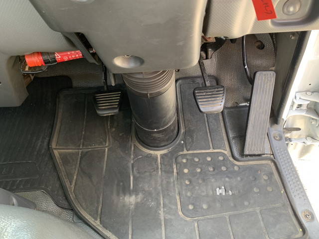 いすゞエルフ平ボディ小型（2t・3t）[写真37]