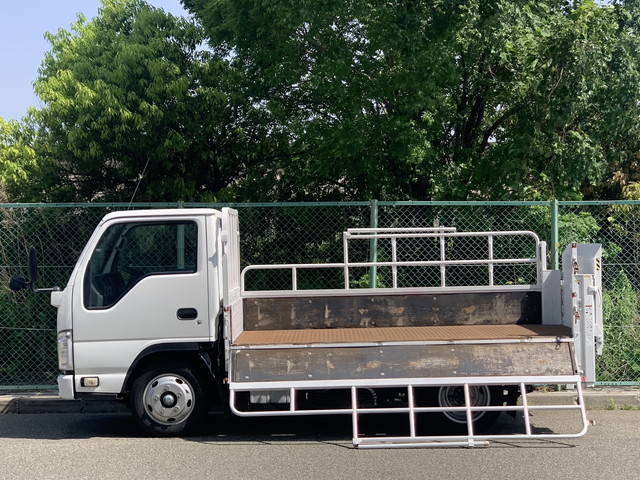 いすゞエルフ平ボディ小型（2t・3t）[写真04]