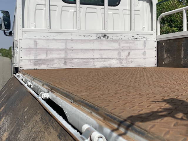 いすゞエルフ平ボディ小型（2t・3t）[写真05]