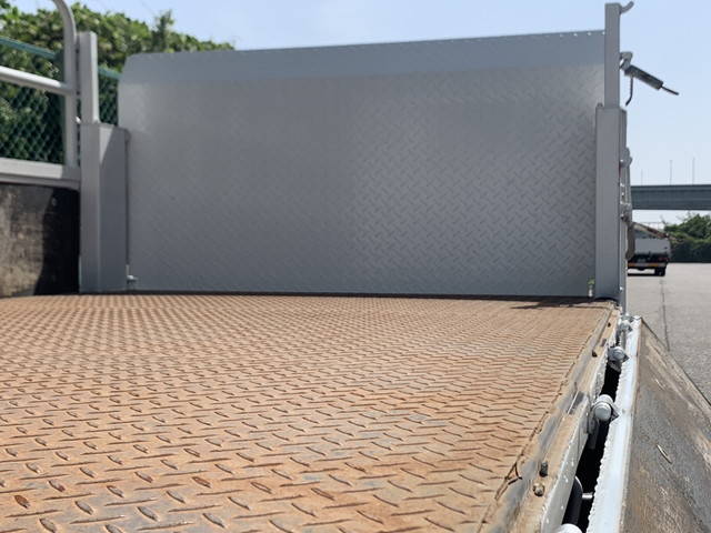 いすゞエルフ平ボディ小型（2t・3t）[写真06]