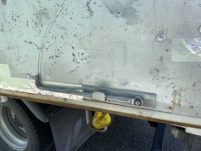 いすゞエルフアルミバン小型（2t・3t）[写真21]