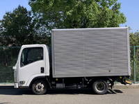 いすゞエルフアルミバン小型（2t・3t）[写真05]