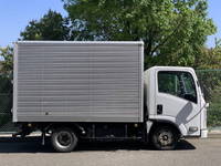 いすゞエルフアルミバン小型（2t・3t）[写真06]