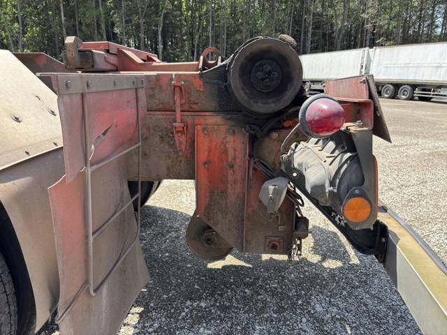 日野プロフィアコンテナ専用車大型（10t）[写真16]