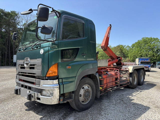 日野プロフィアコンテナ専用車大型（10t）[写真03]