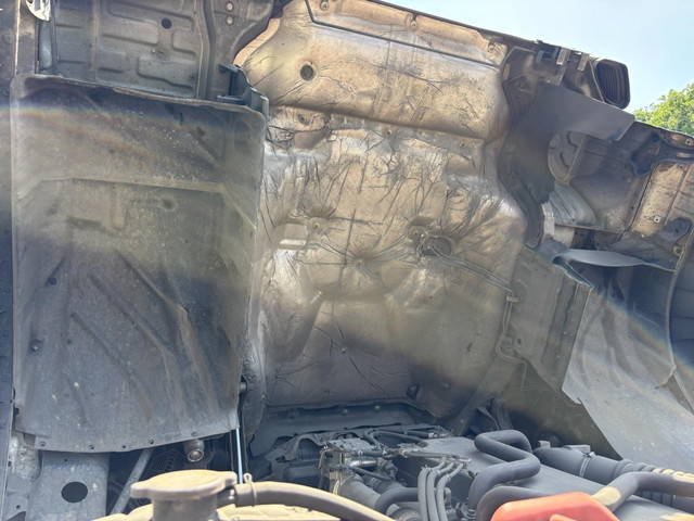 日野プロフィアコンテナ専用車大型（10t）[写真30]