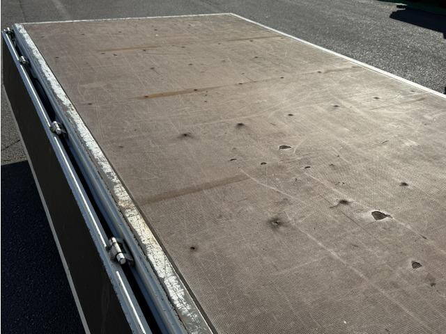 トヨタダイナ平ボディ小型（2t・3t）[写真10]