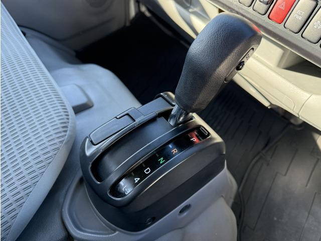 トヨタダイナ平ボディ小型（2t・3t）[写真24]