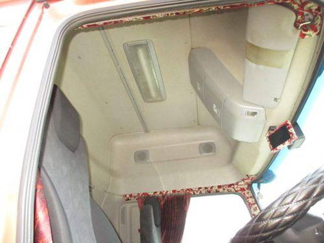 UDトラックスクオンアルミウイング大型（10t）[写真17]