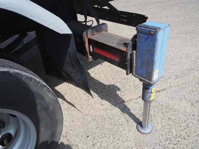 三菱ふそうキャンタークレーン6段小型（2t・3t）[写真16]