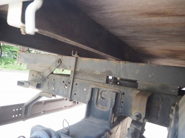 三菱ふそうキャンタークレーン6段小型（2t・3t）[写真25]