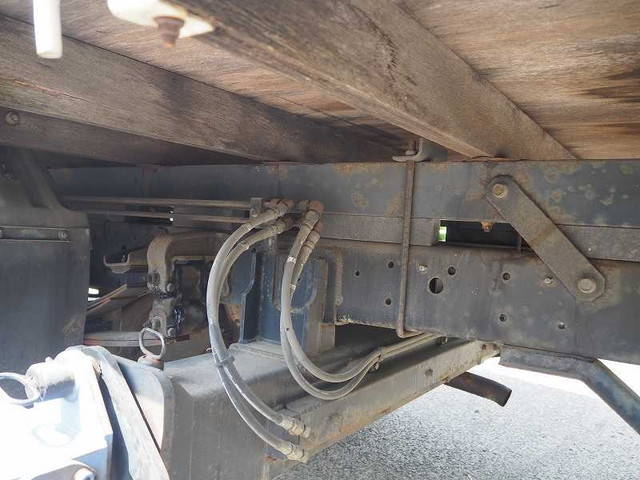 三菱ふそうキャンタークレーン6段小型（2t・3t）[写真28]