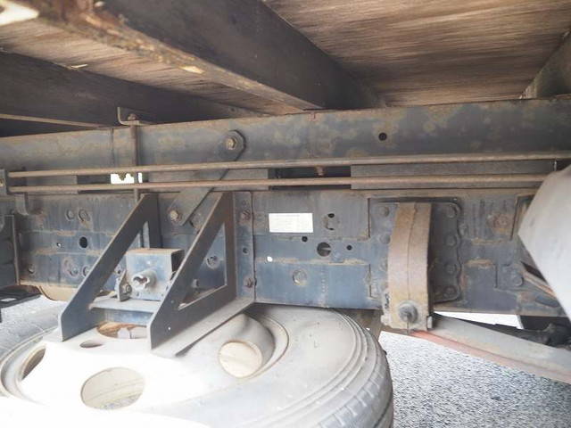 三菱ふそうキャンタークレーン6段小型（2t・3t）[写真30]