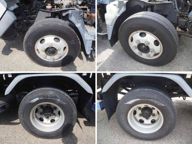 三菱ふそうキャンタークレーン6段小型（2t・3t）[写真31]