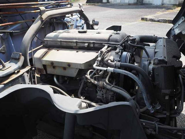 三菱ふそうキャンタークレーン6段小型（2t・3t）[写真33]