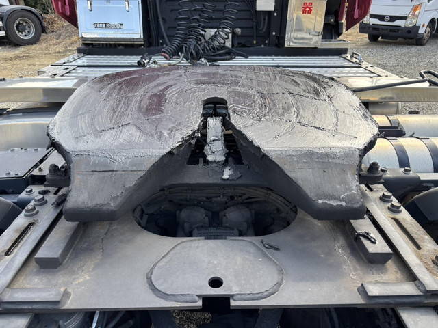 日野プロフィアトレーラーヘッド（トラクターヘッド）大型（10t）[写真10]