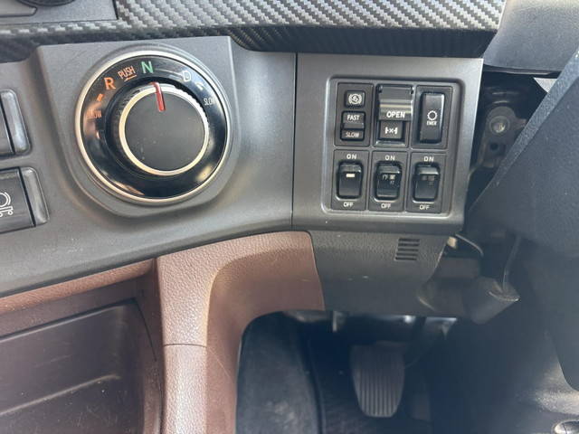 日野プロフィアトレーラーヘッド（トラクターヘッド）大型（10t）[写真32]