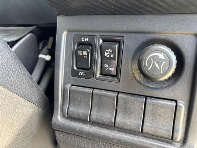 日野プロフィアトレーラーヘッド（トラクターヘッド）大型（10t）[写真34]