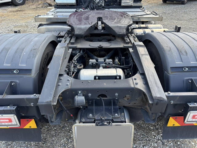 日野プロフィアトレーラーヘッド（トラクターヘッド）大型（10t）[写真09]