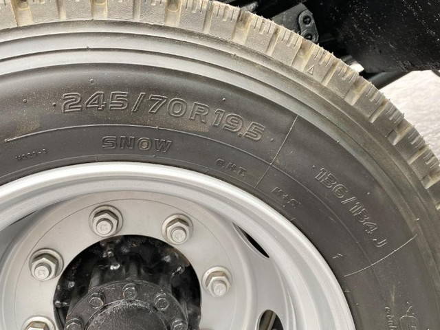 いすゞフォワードセーフティローダー増トン（6t・8t）[写真11]