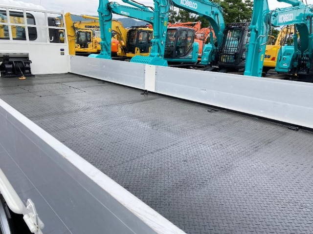 いすゞフォワードセーフティローダー増トン（6t・8t）[写真14]